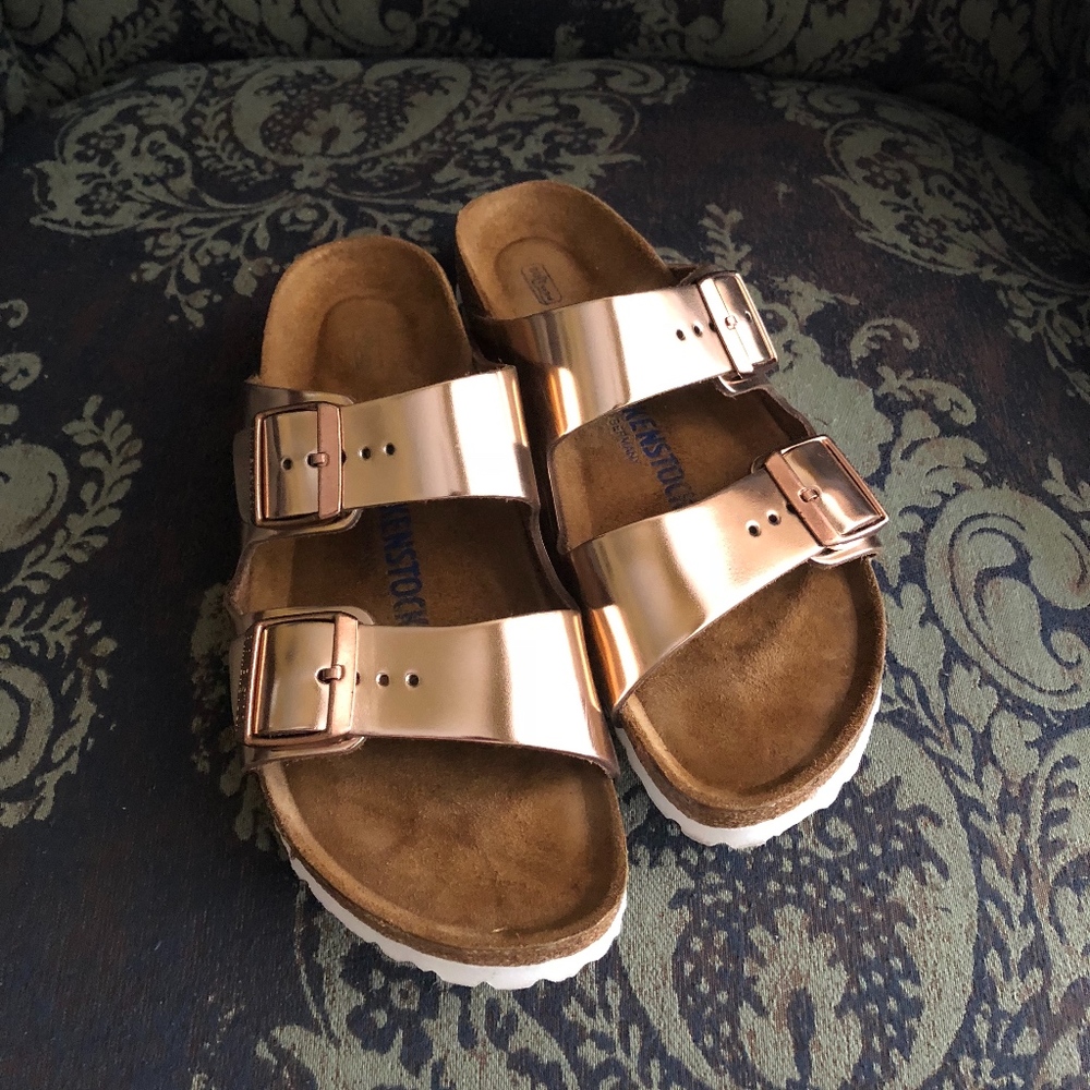 Birkenstock Arizona Copper 39 (8-8.5) Like New
